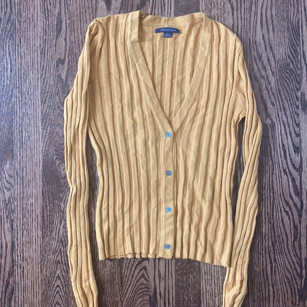 American Eagle Women’s Top size Small Mustard Yellow Color